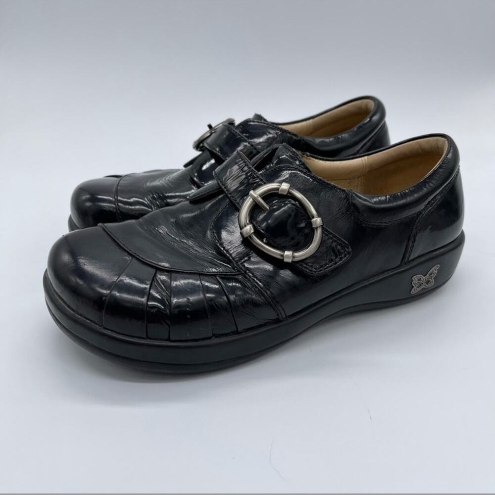 Alegria Patent Leather Clogs, Size 37. In excellent condition!